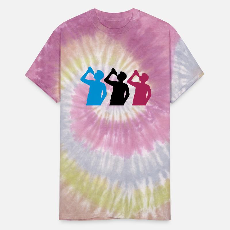 3 friends beer drink