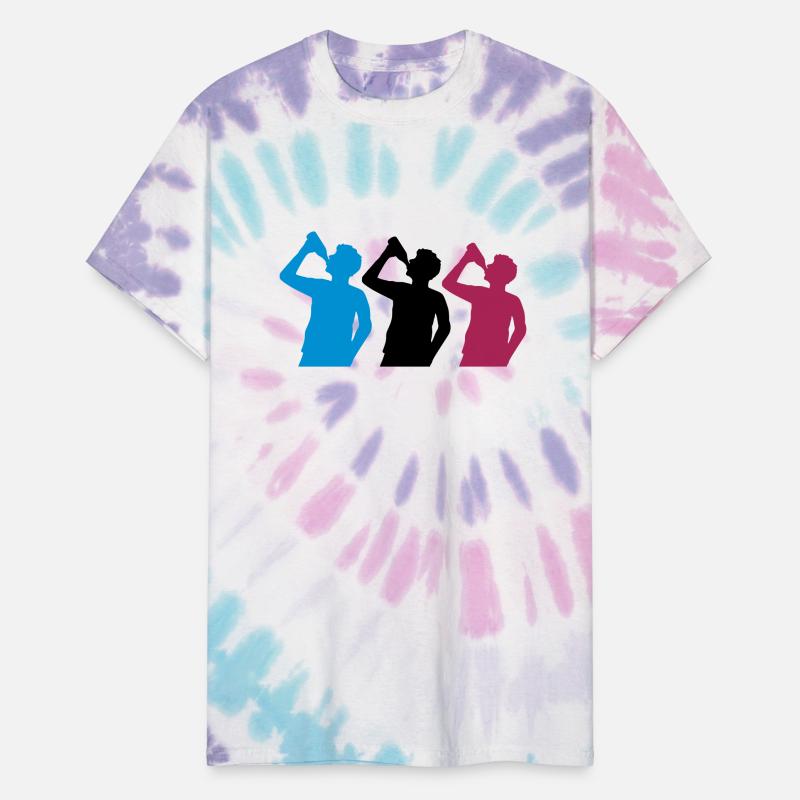 3 friends beer drink