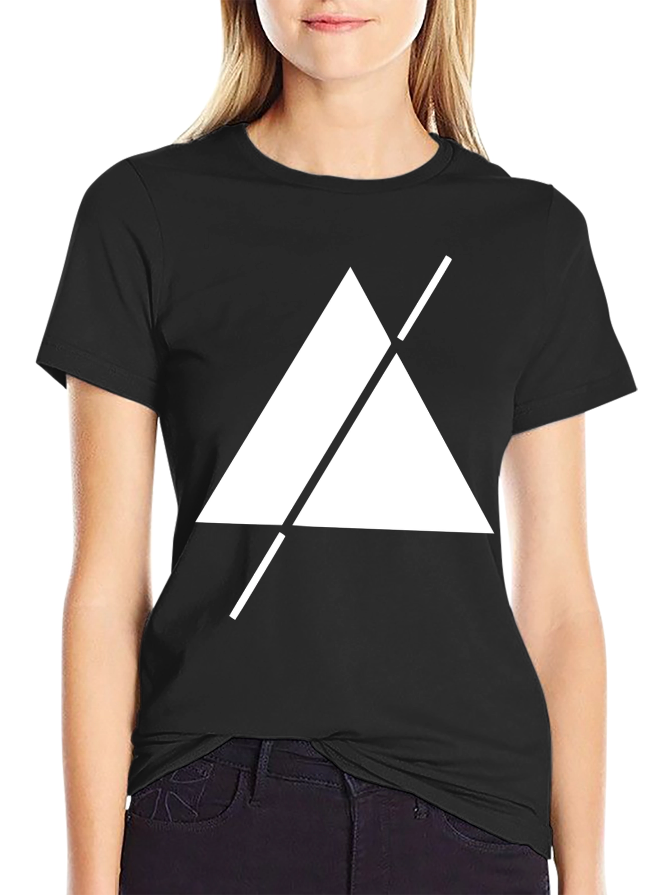Minimalist Triangle Slash Graphic T-Shirt - Black