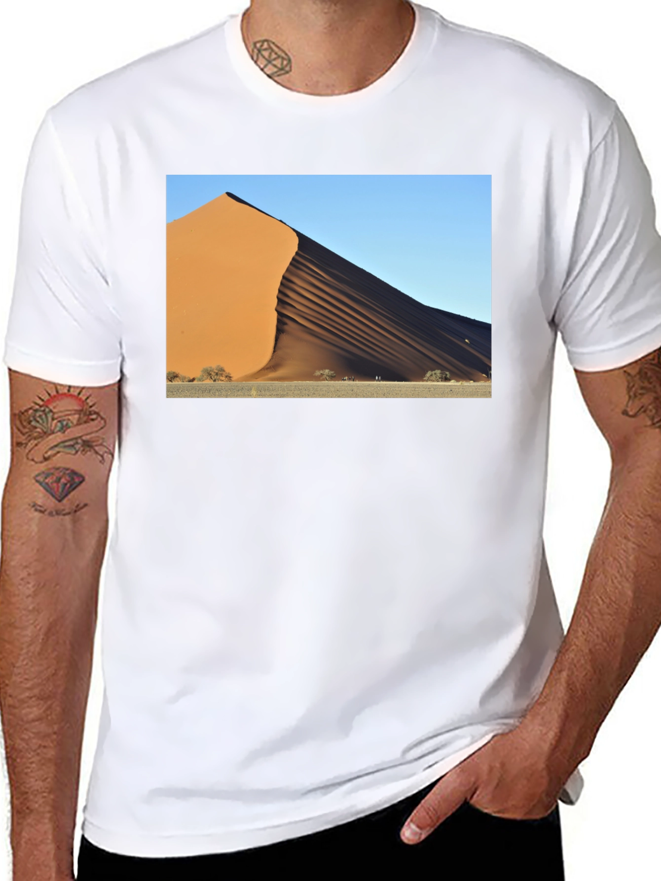 Sand Dune Graphic Tee - Black