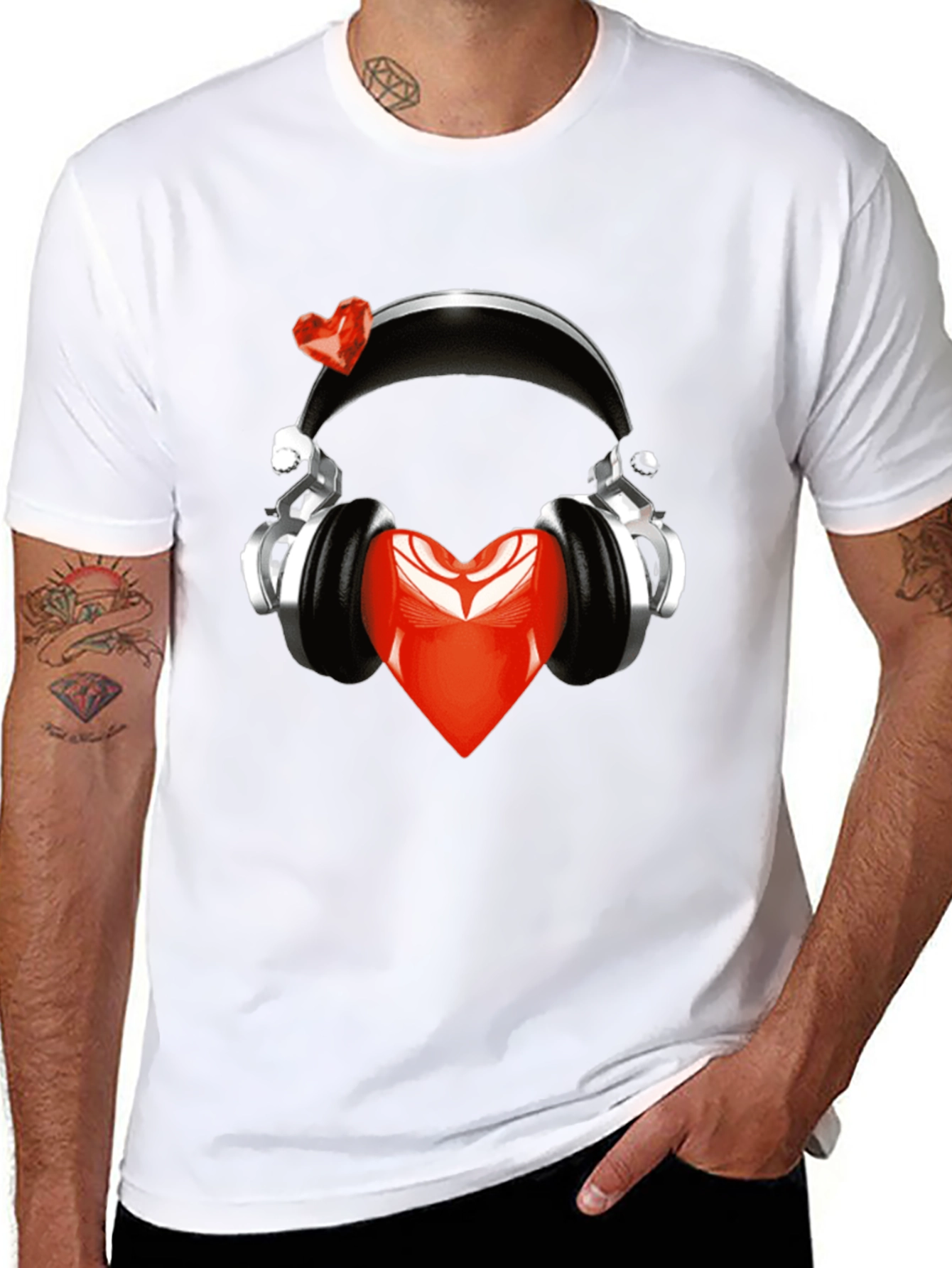 Heart Headphones Black T-Shirt - Music Lover Fashion