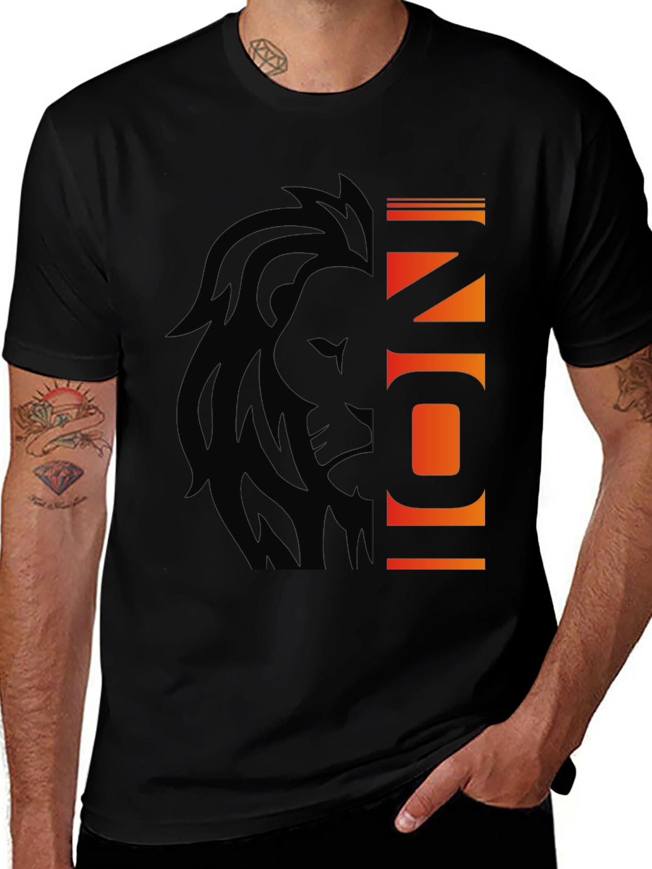 Iconic Lion Graphic Tee - Stylish Mens Black T-Shirt