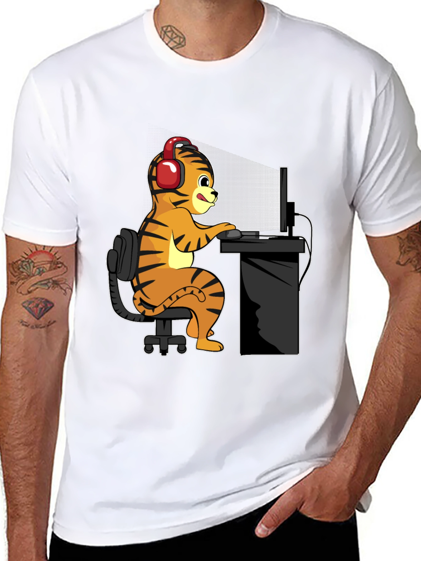 Gamer Tiger Graphic Tee - Black Cotton T-Shirt