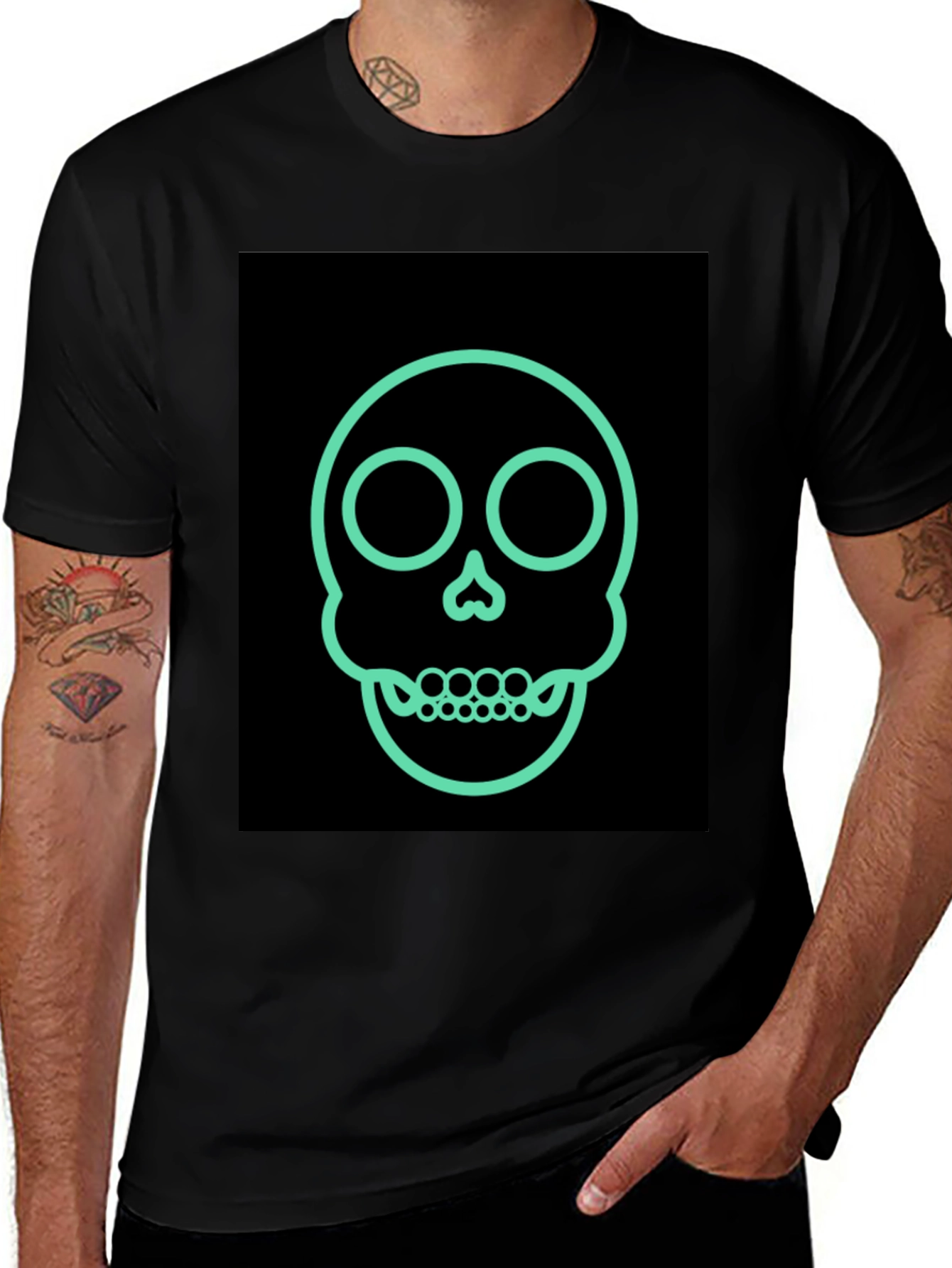 Skull Outline Graphic Tee - Edgy Fashion
