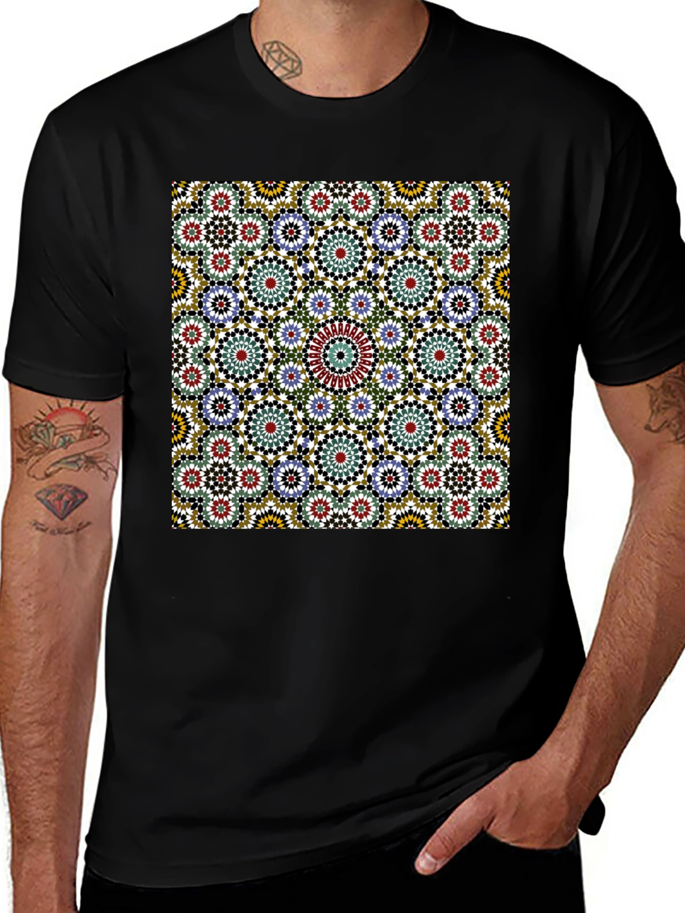 Geometric Pattern Tee - Stylish Casual Wear