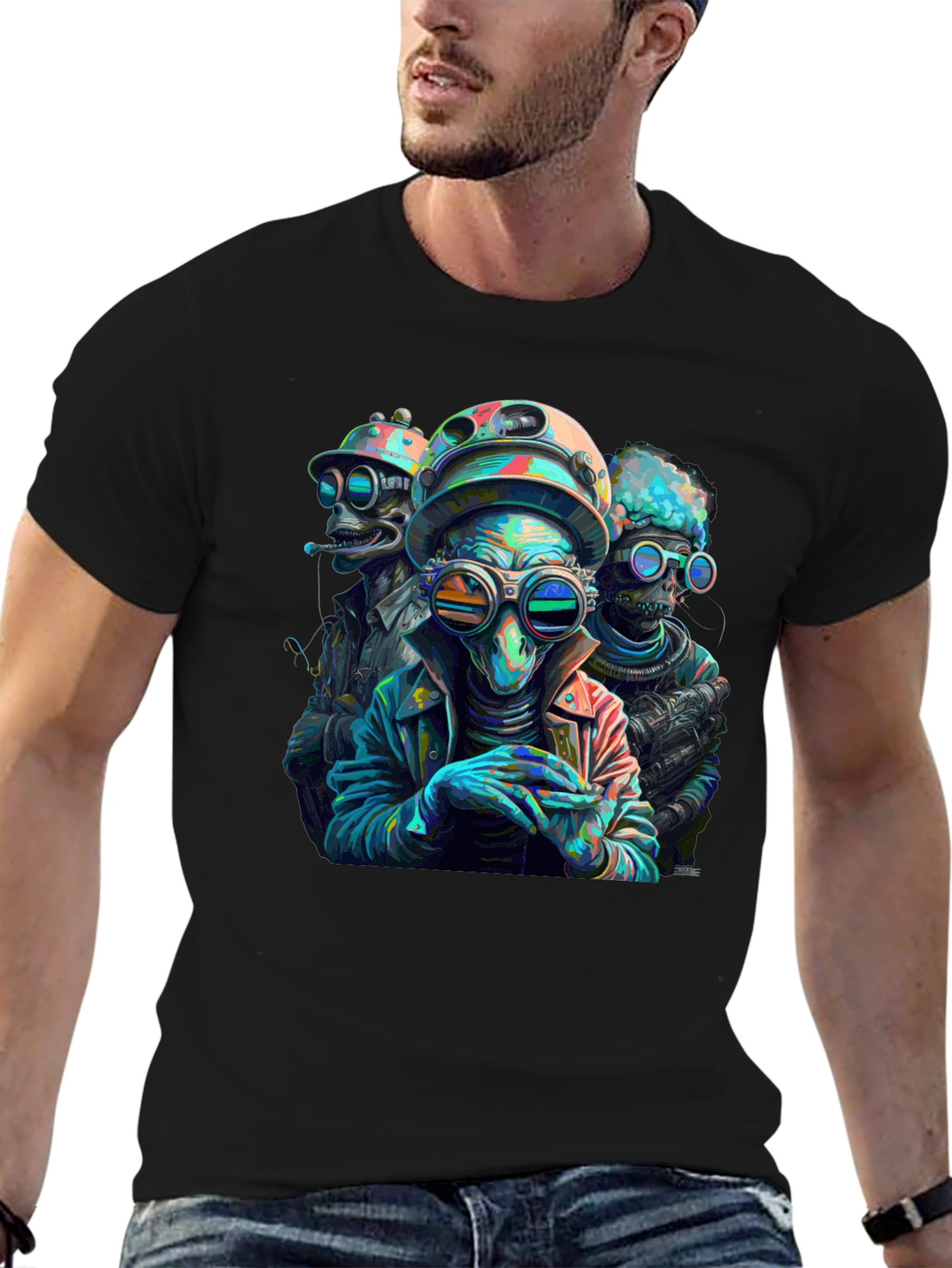 Alien Crew Graphic Tee - Sci-Fi Style