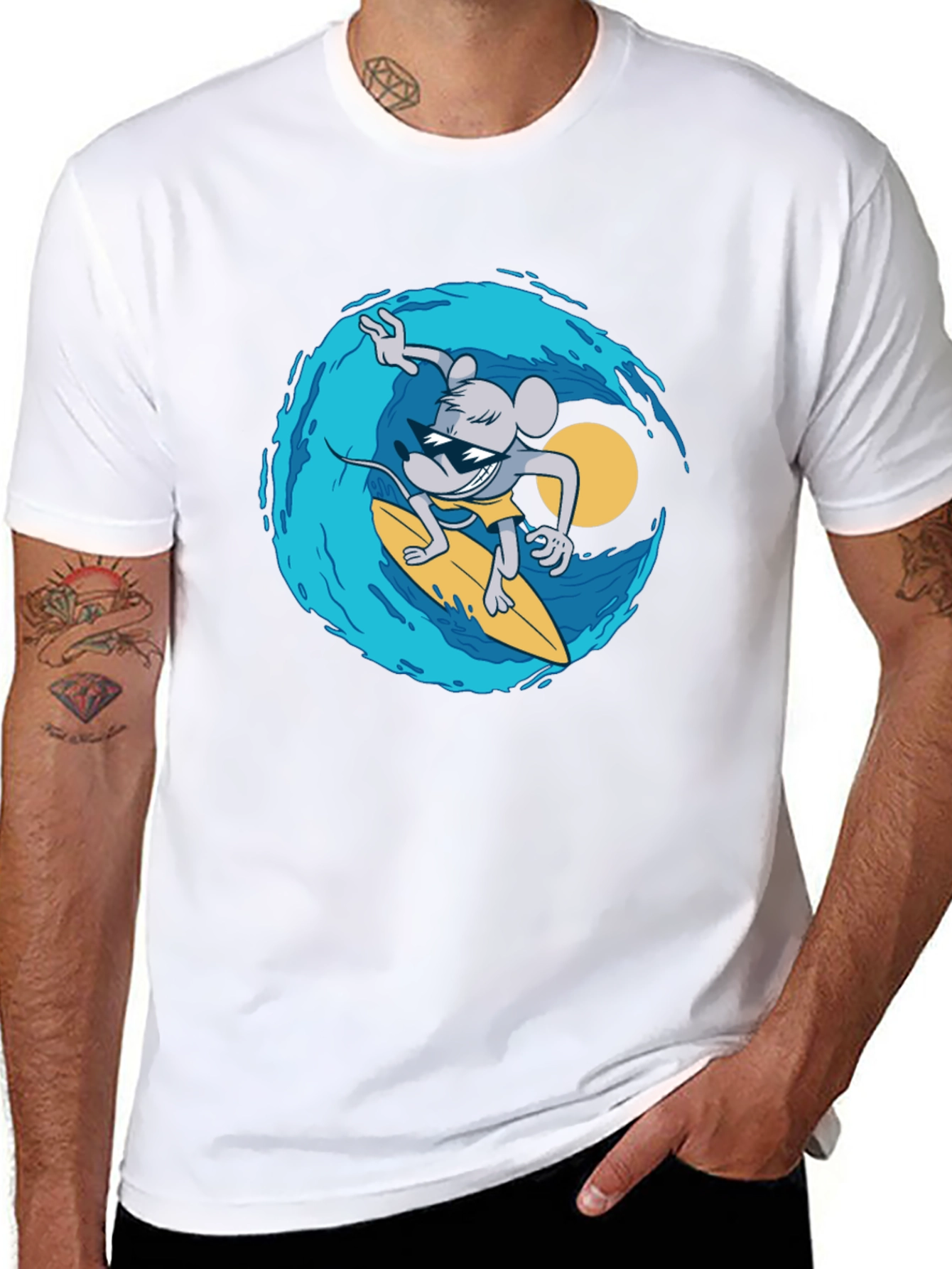 Surfing Mouse Graphic Tee - Cool Black T-Shirt